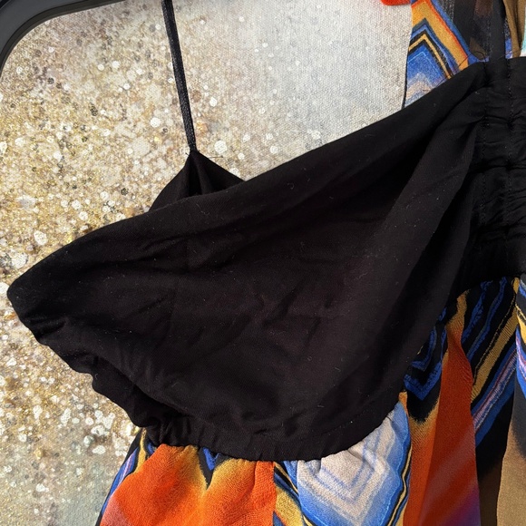 Guess Silk Halter Top (NWOT) - Picture 5 of 14